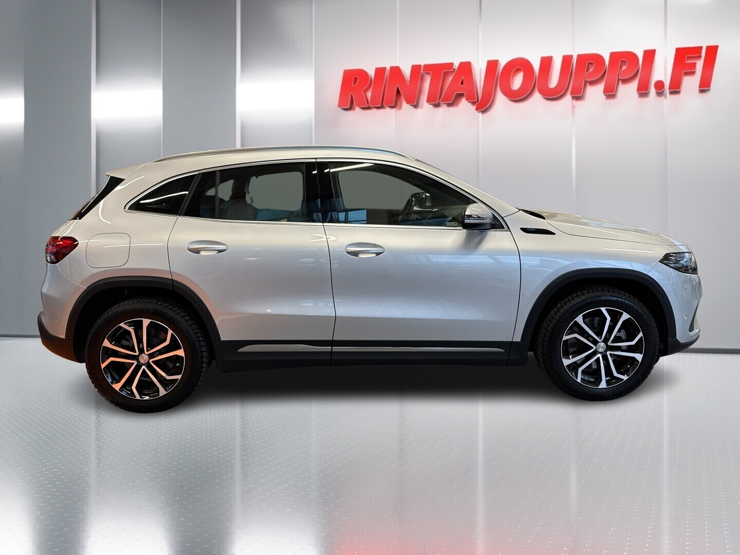 MERCEDES-BENZ EQA 2022