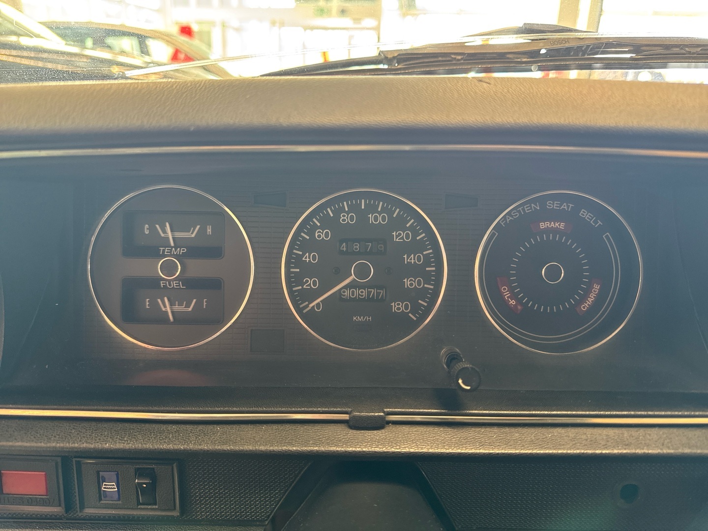 DATSUN 160J 1975