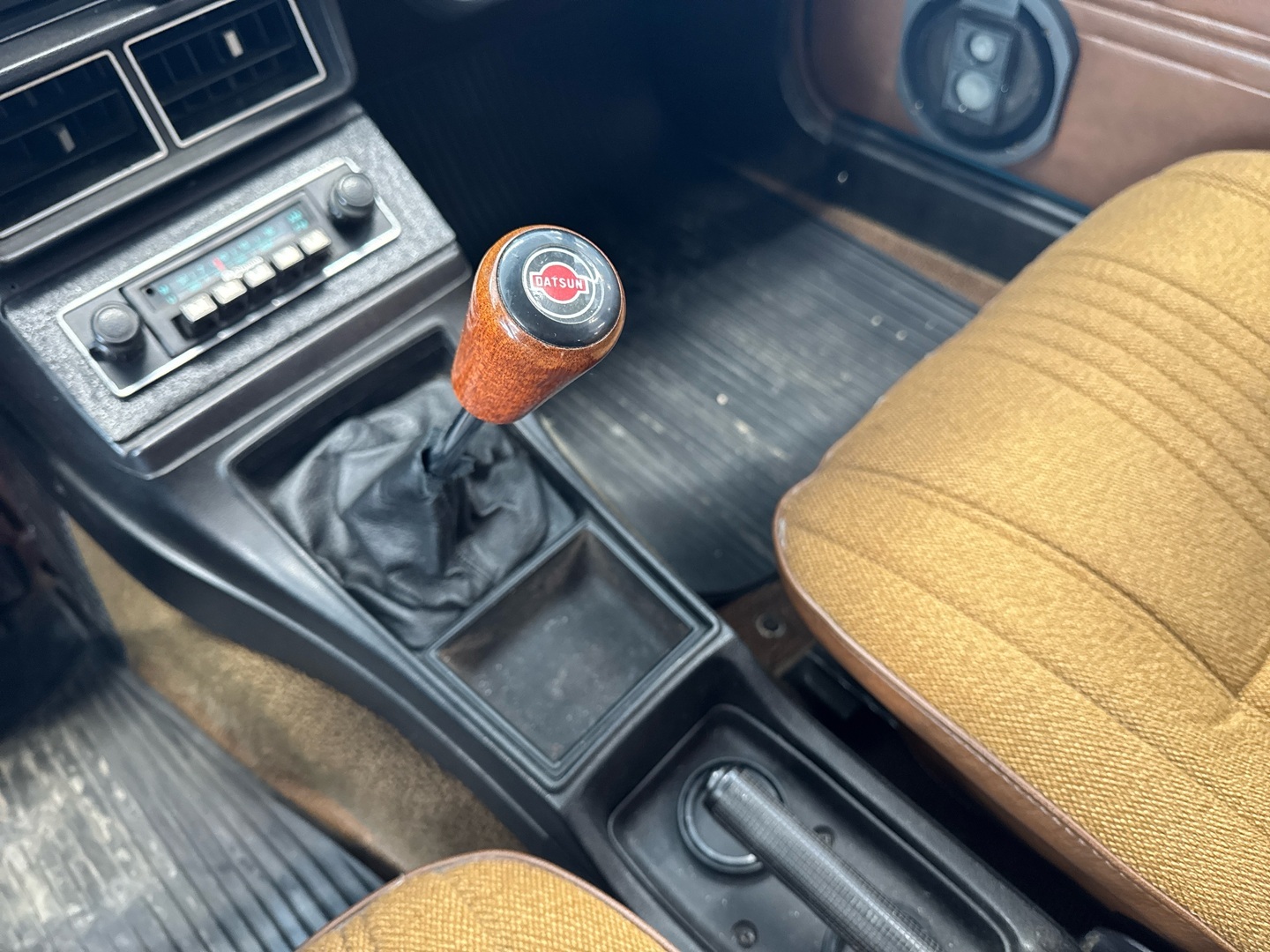 DATSUN 160J 1975