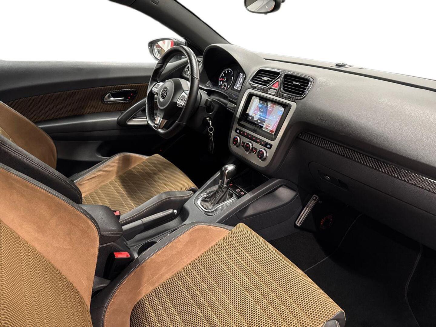 VOLKSWAGEN Scirocco 2014
