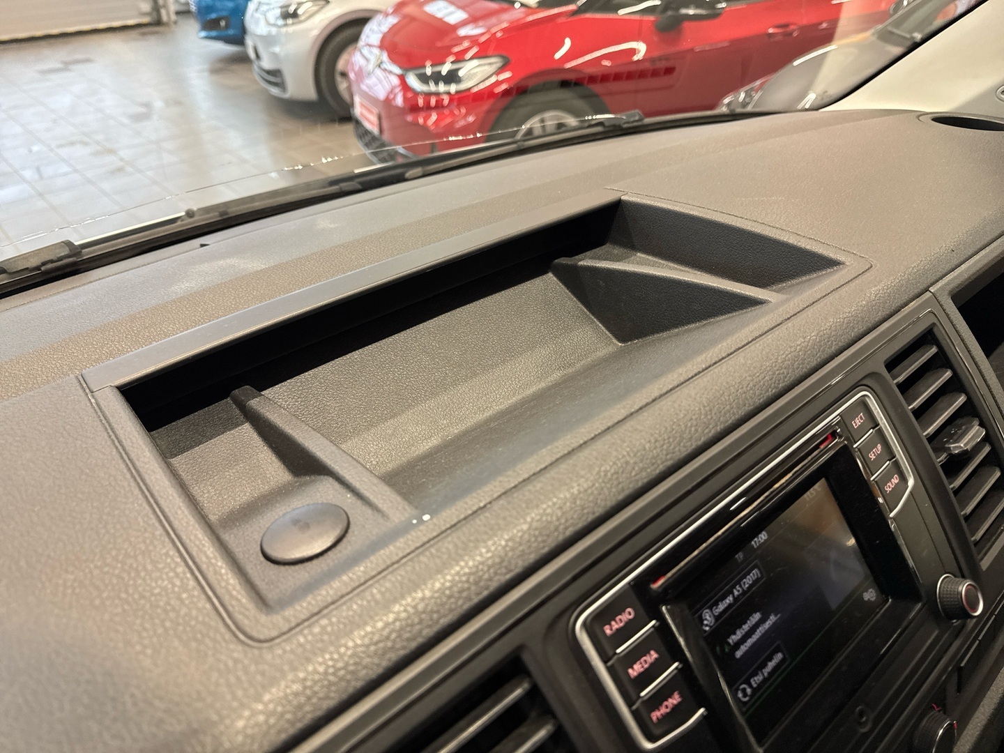 VOLKSWAGEN Transporter 2017