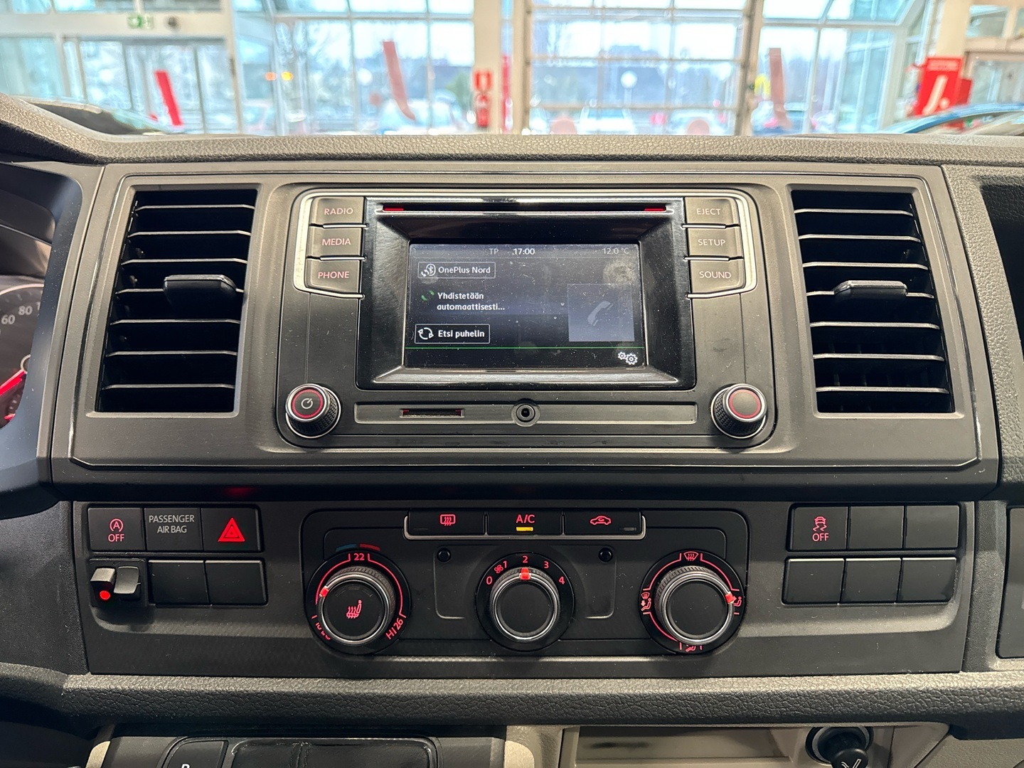 VOLKSWAGEN Transporter 2017