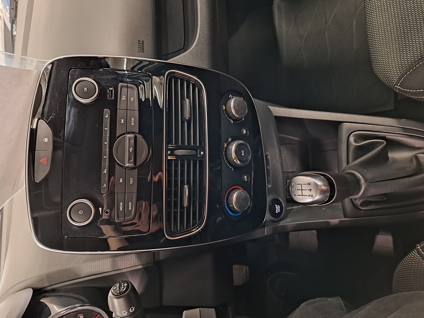 RENAULT Clio 2017