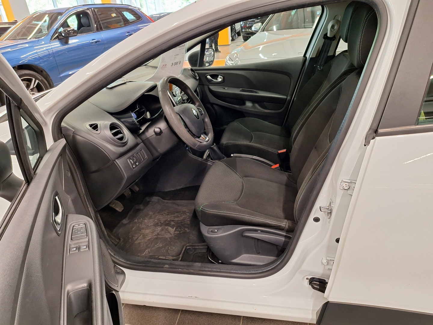 RENAULT Clio 2017