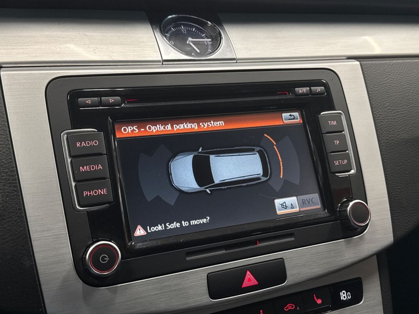 VOLKSWAGEN Passat 2012
