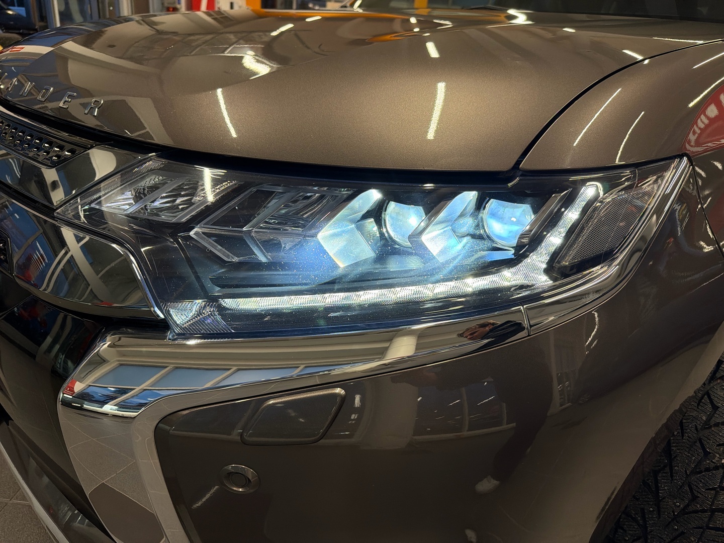 MITSUBISHI Outlander PHEV 2019