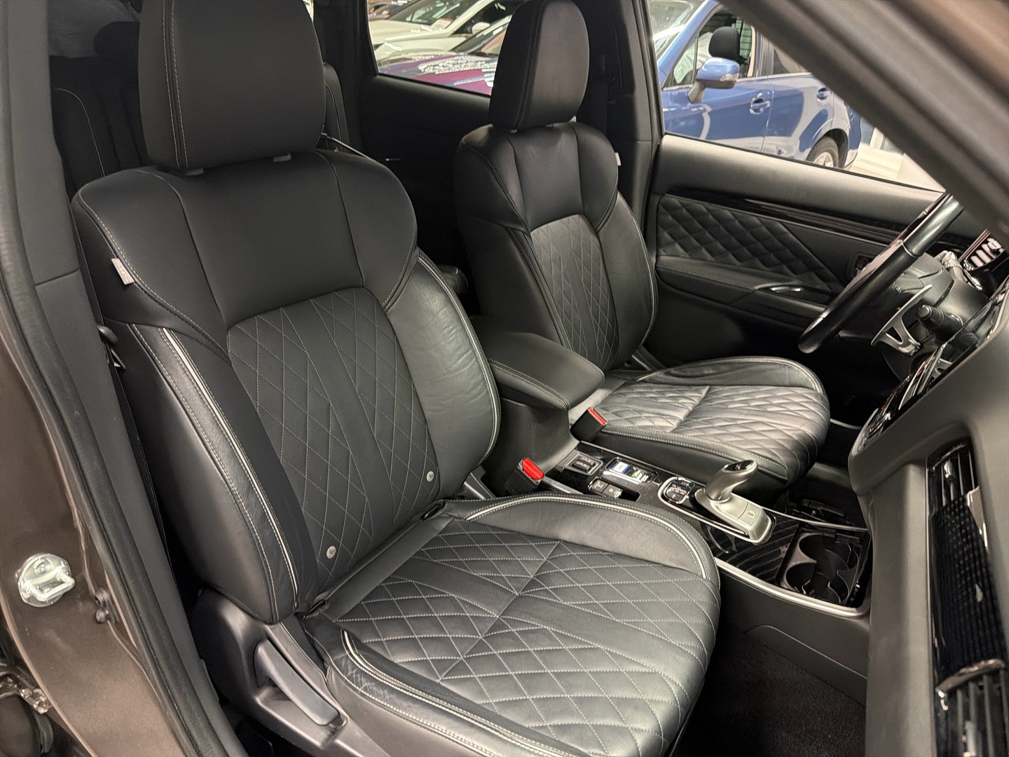 MITSUBISHI Outlander PHEV 2019