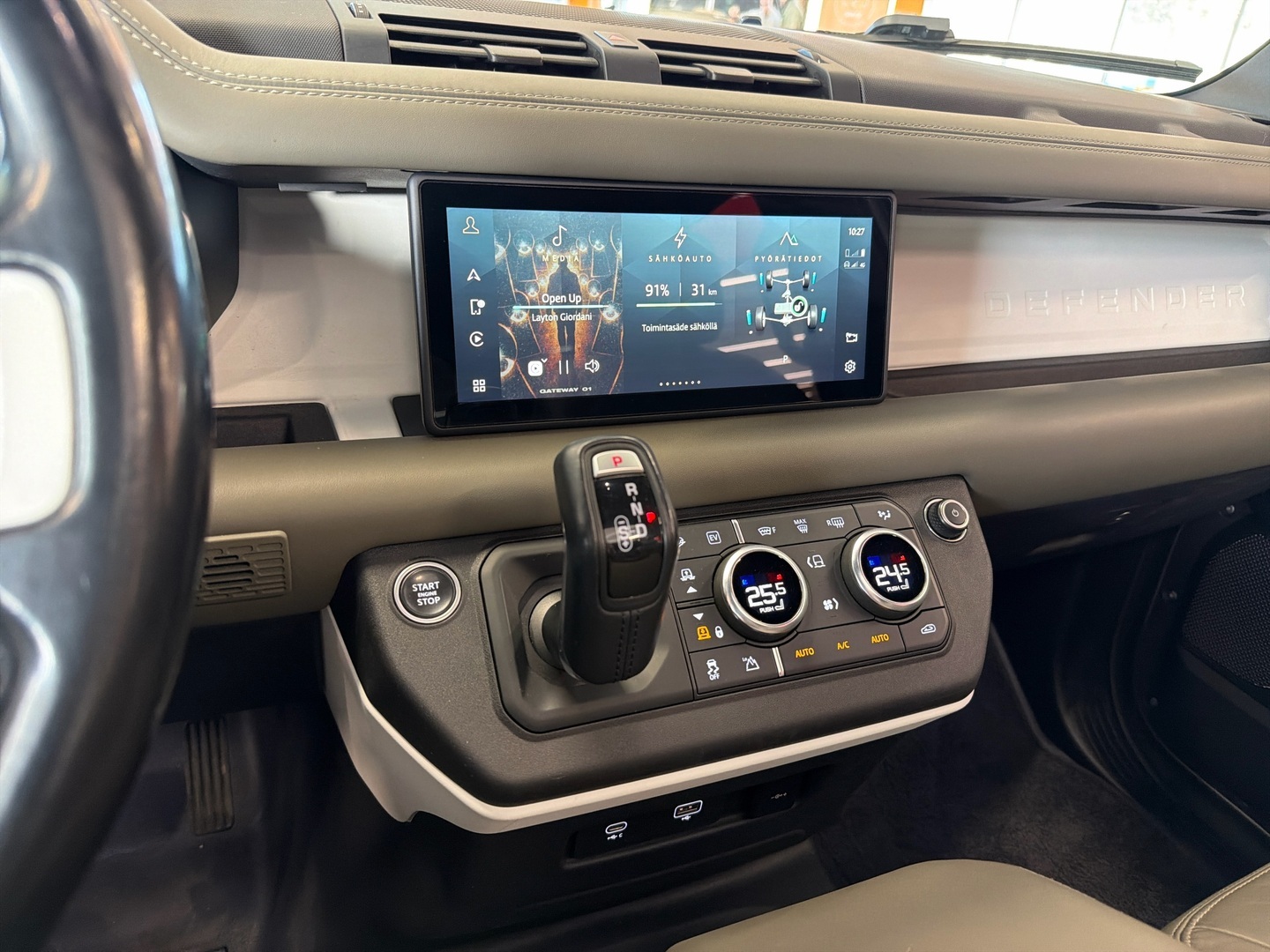 LAND ROVER Defender 2021