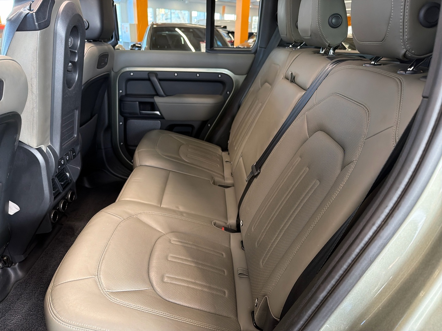 LAND ROVER Defender 2021