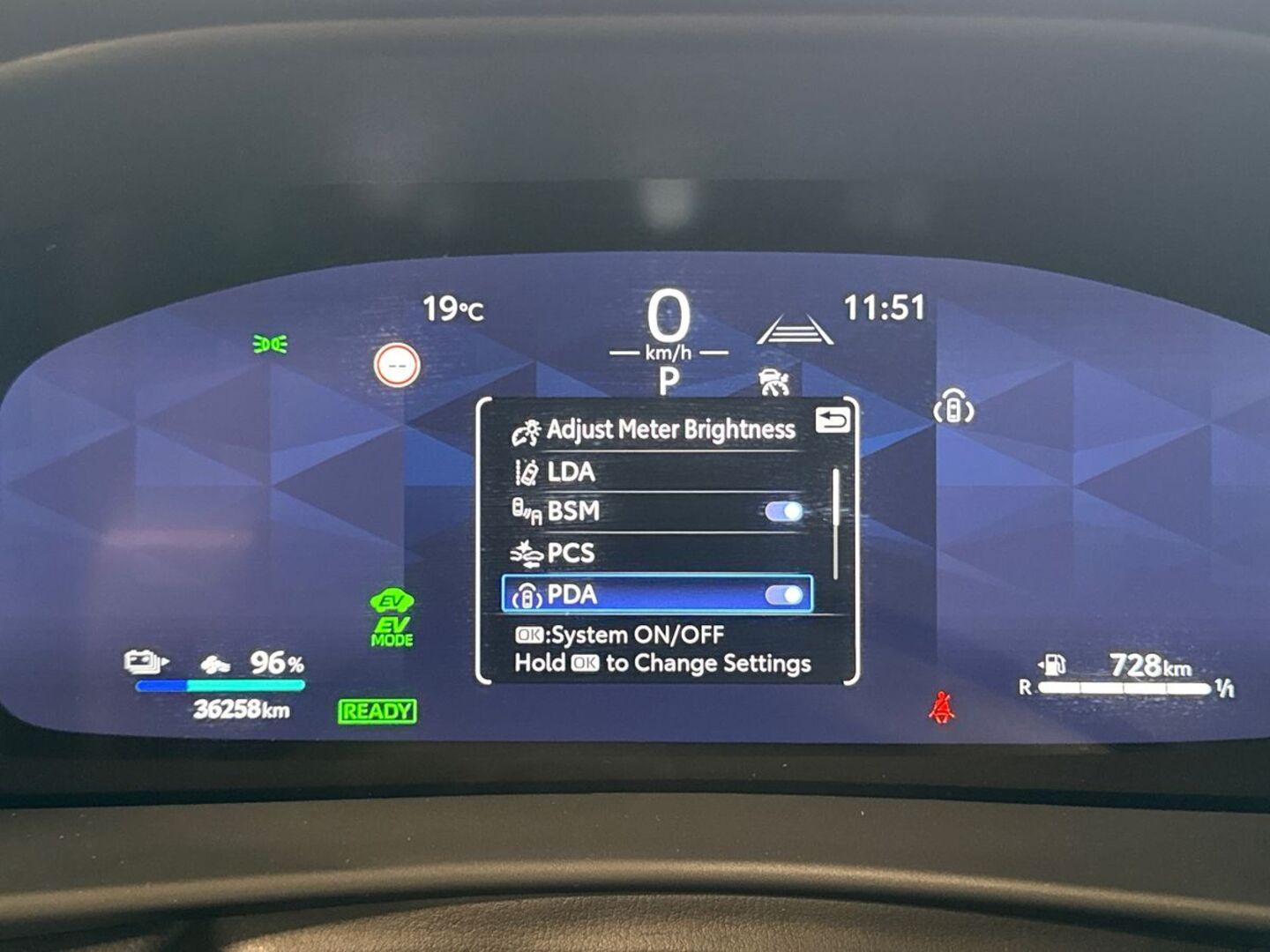TOYOTA C-HR 22