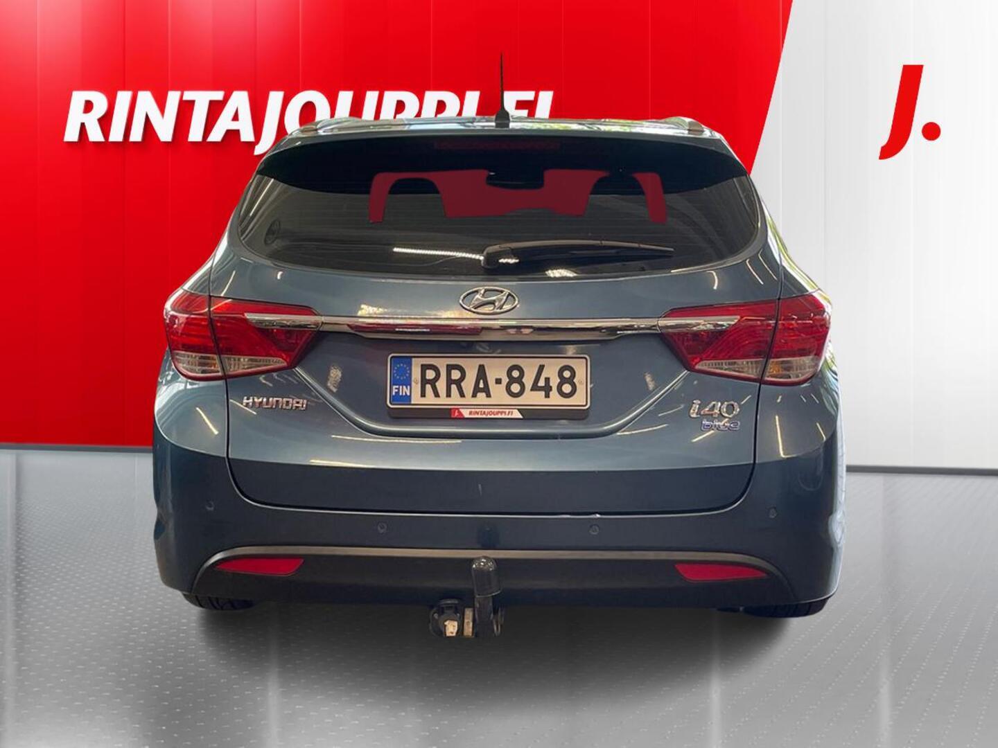 HYUNDAI i40 2012