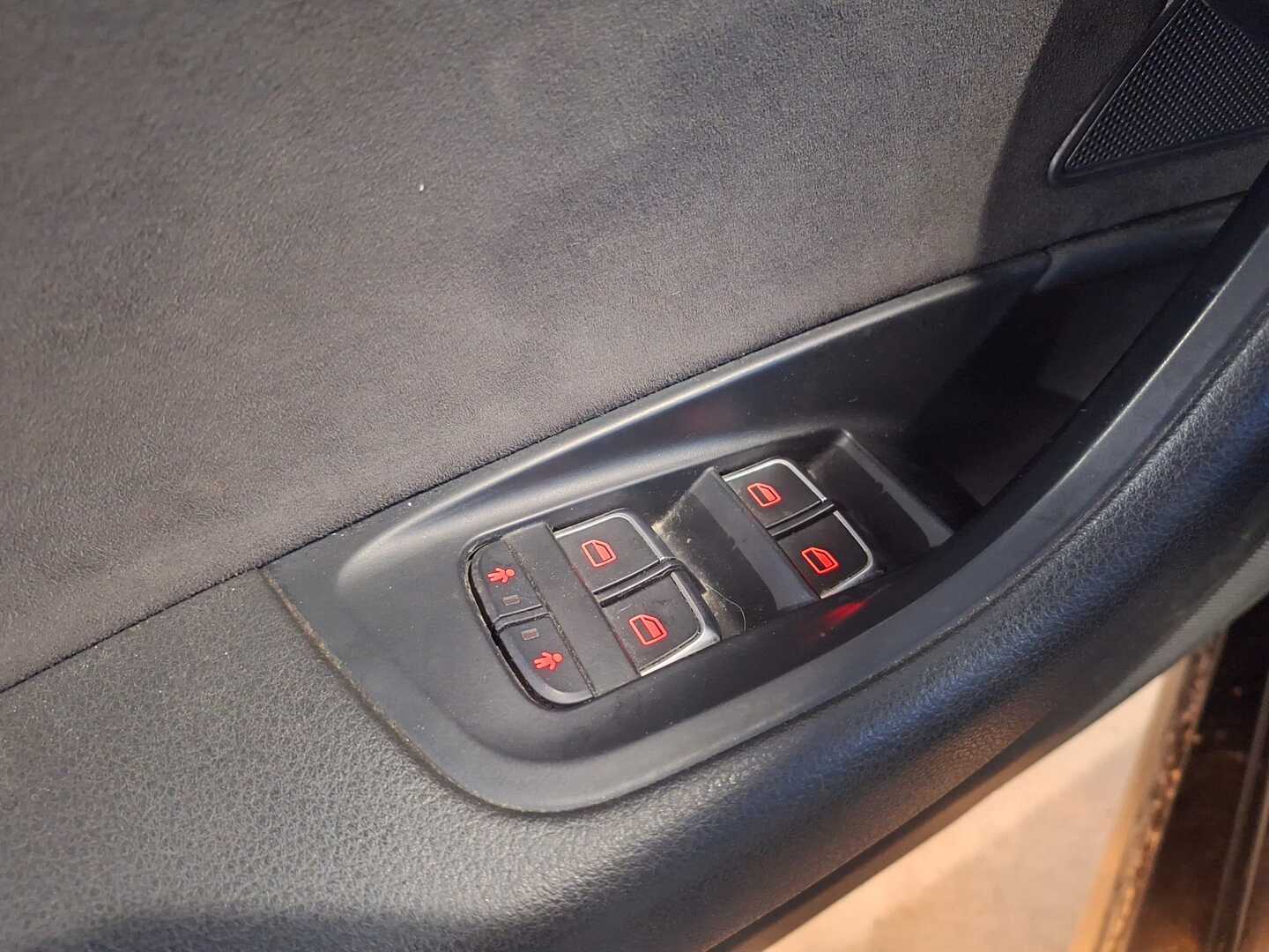 AUDI A6 allroad quattro 2013