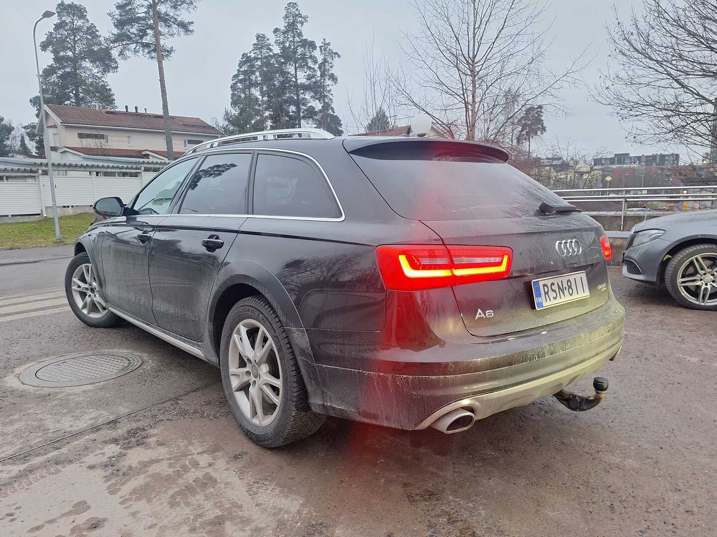 AUDI A6 allroad quattro 2013