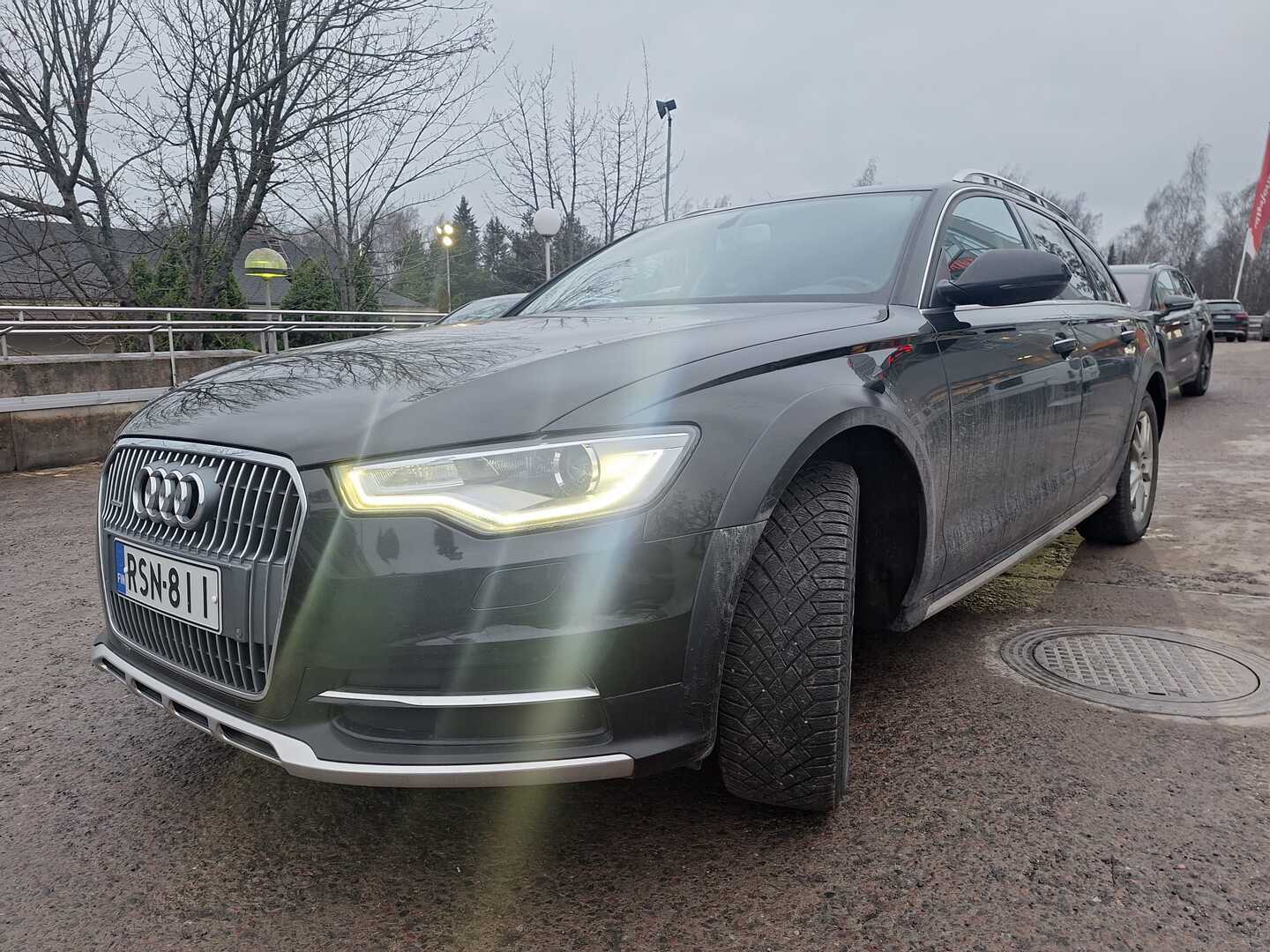 AUDI A6 allroad quattro 2013