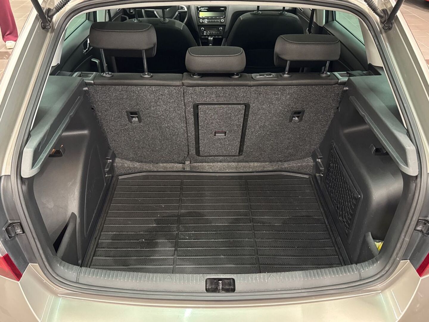 SKODA Rapid 2014