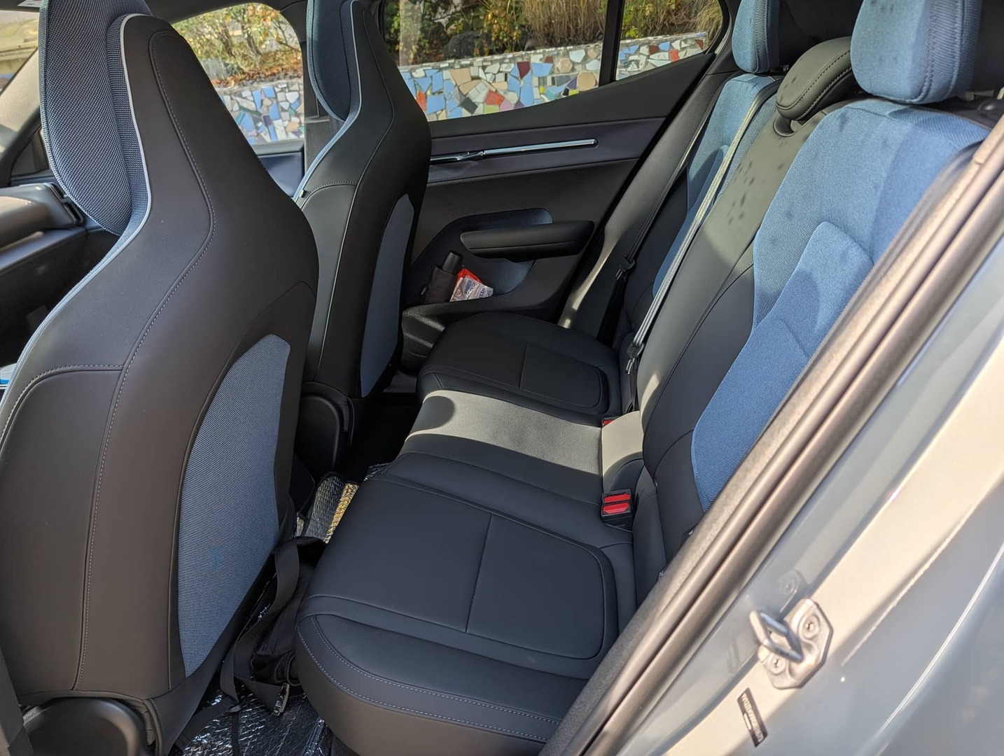VOLVO EX30 2024