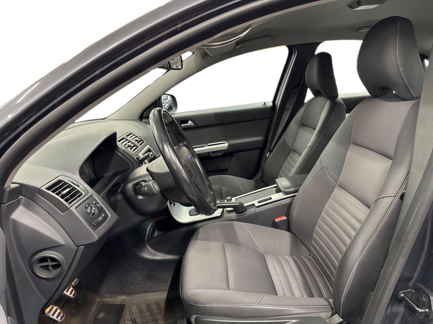 VOLVO S40 2012
