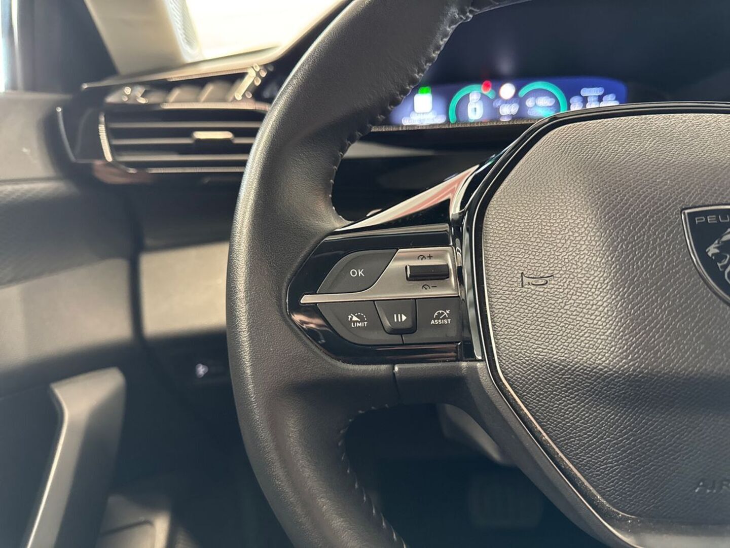 PEUGEOT 308 2024