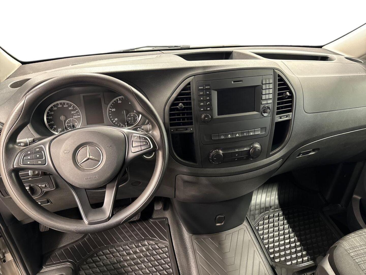 MERCEDES-BENZ Vito 10