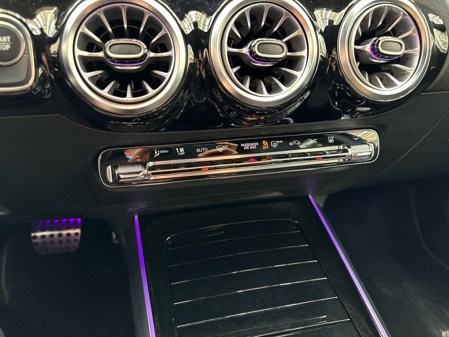 MERCEDES-BENZ EQA 2021