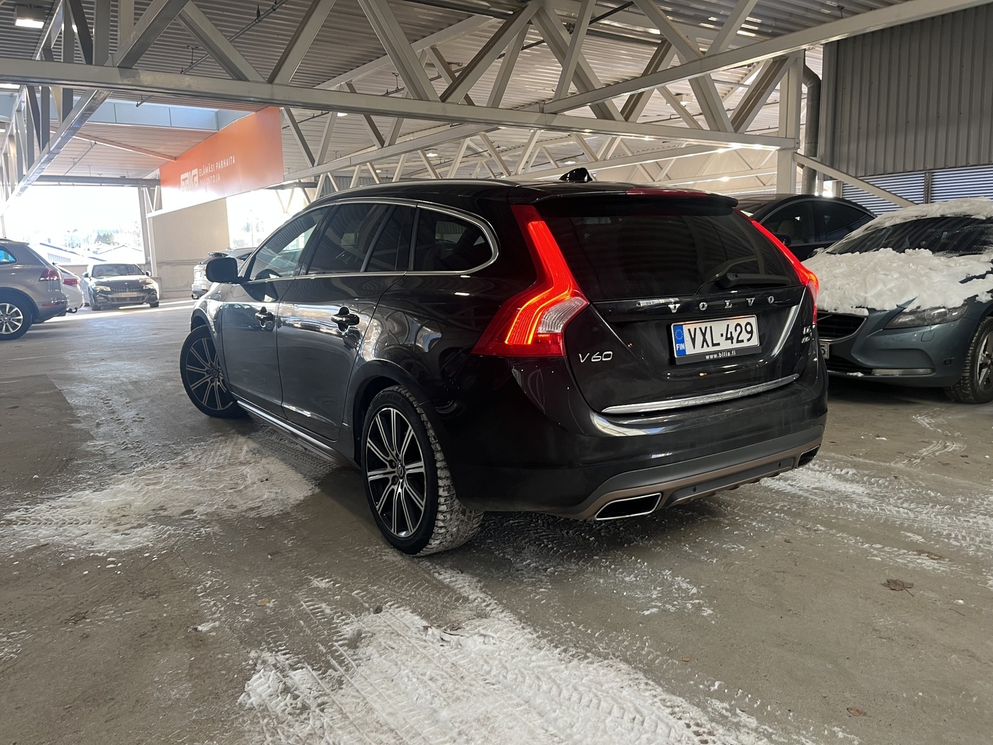 VOLVO V60 2014
