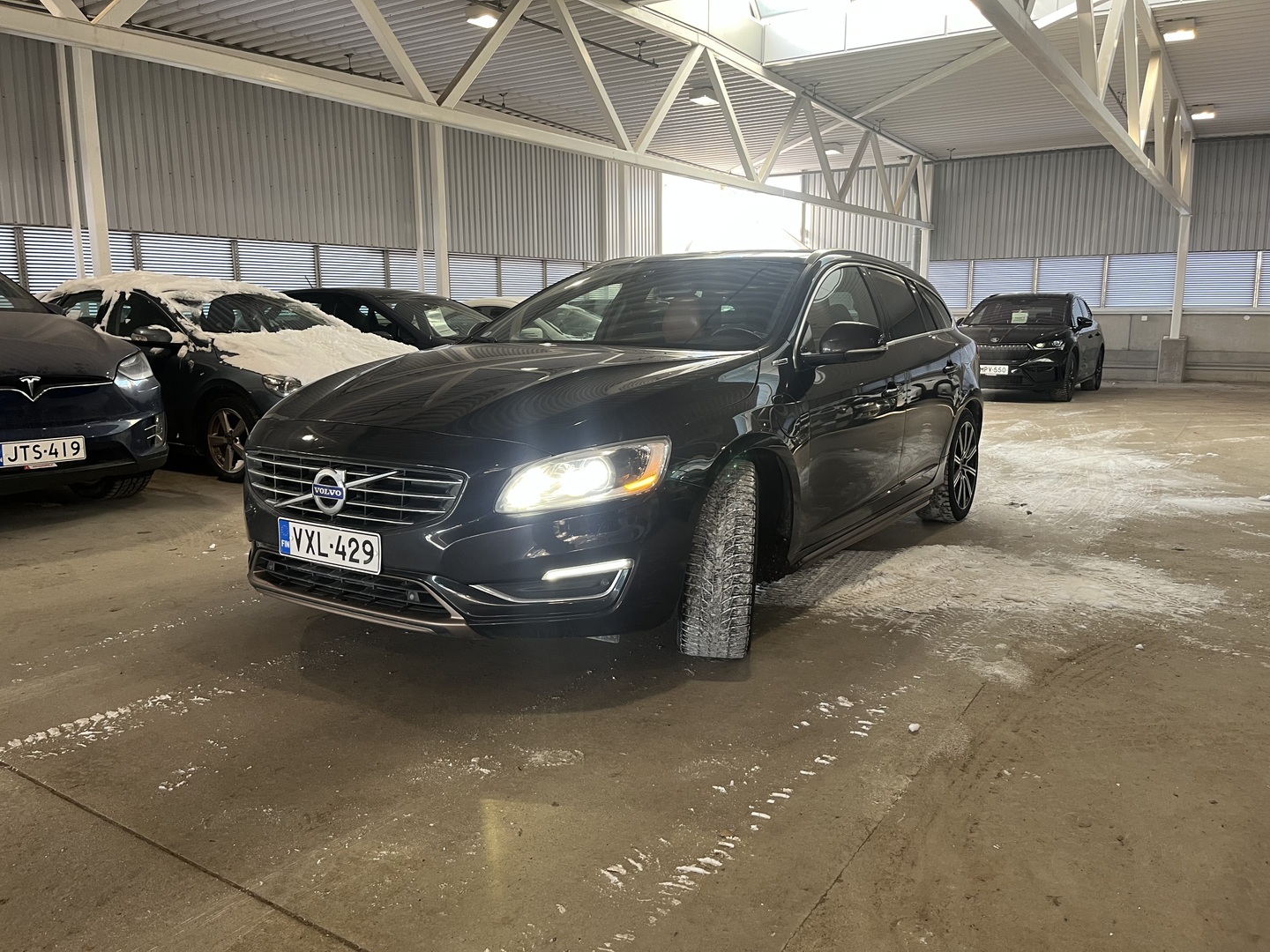 VOLVO V60 2014
