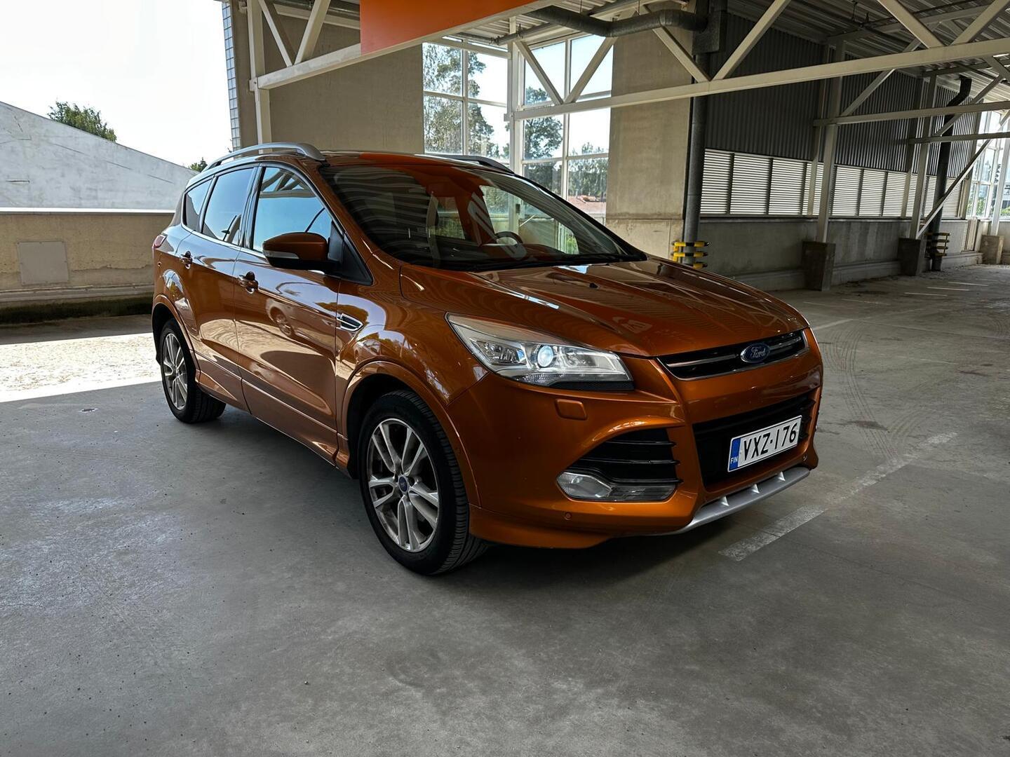 Ford Kuga 1