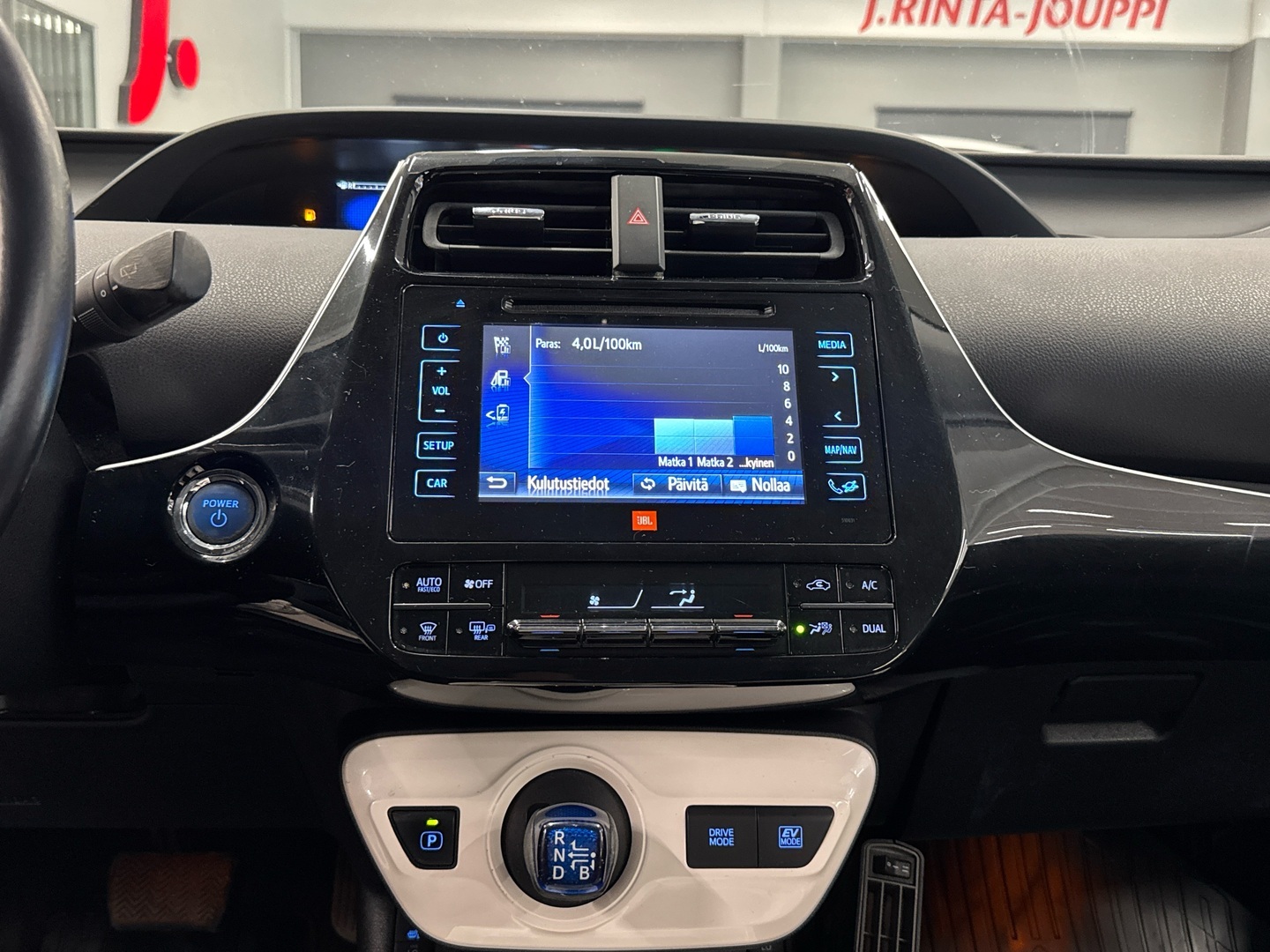 TOYOTA Prius 2016