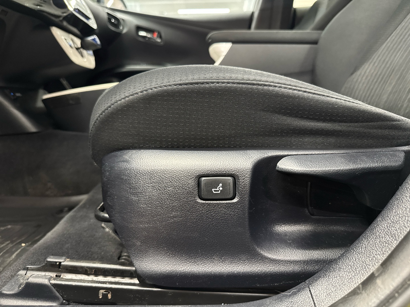 TOYOTA Prius 2016