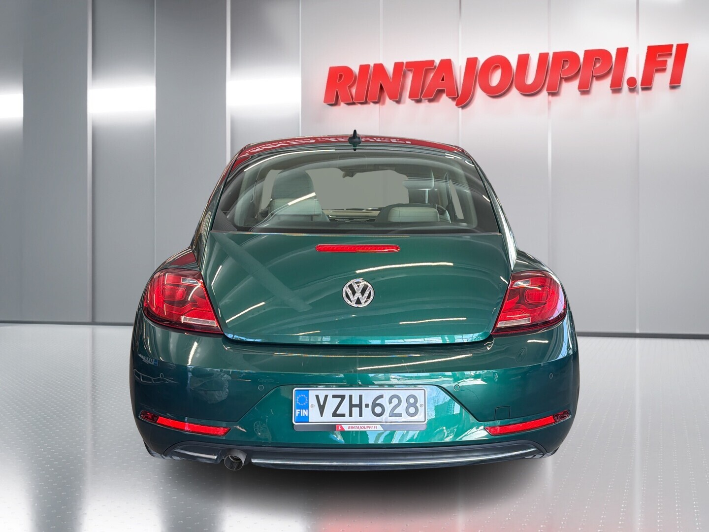 VOLKSWAGEN Beetle 2017