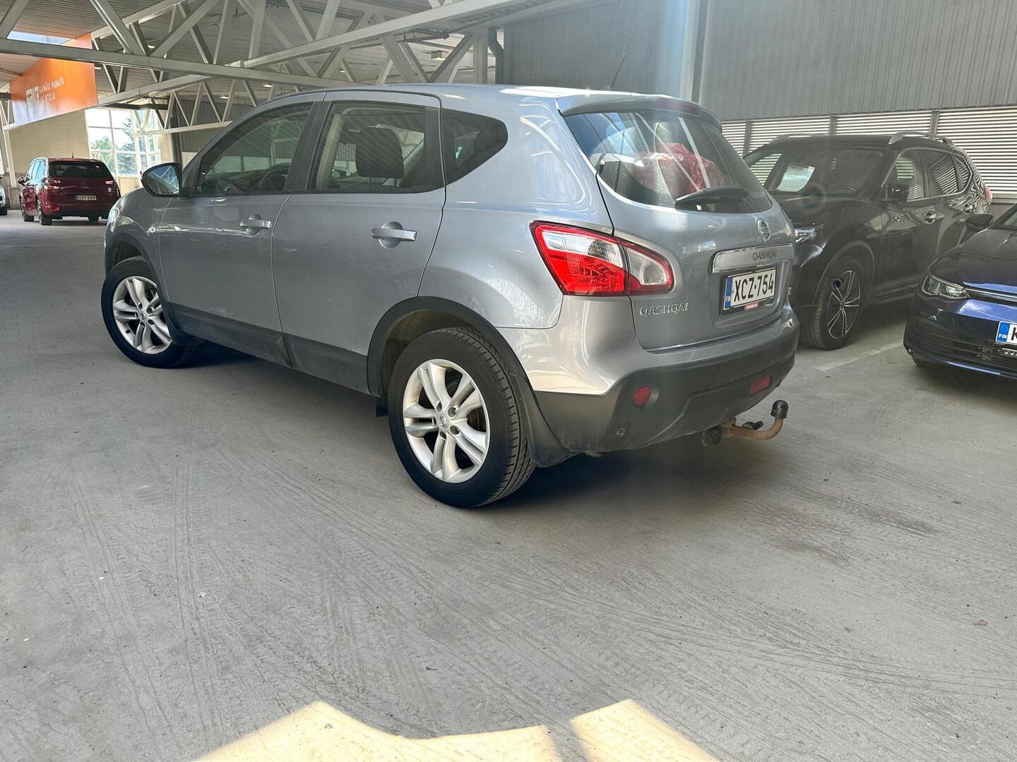 NISSAN Qashqai 2011