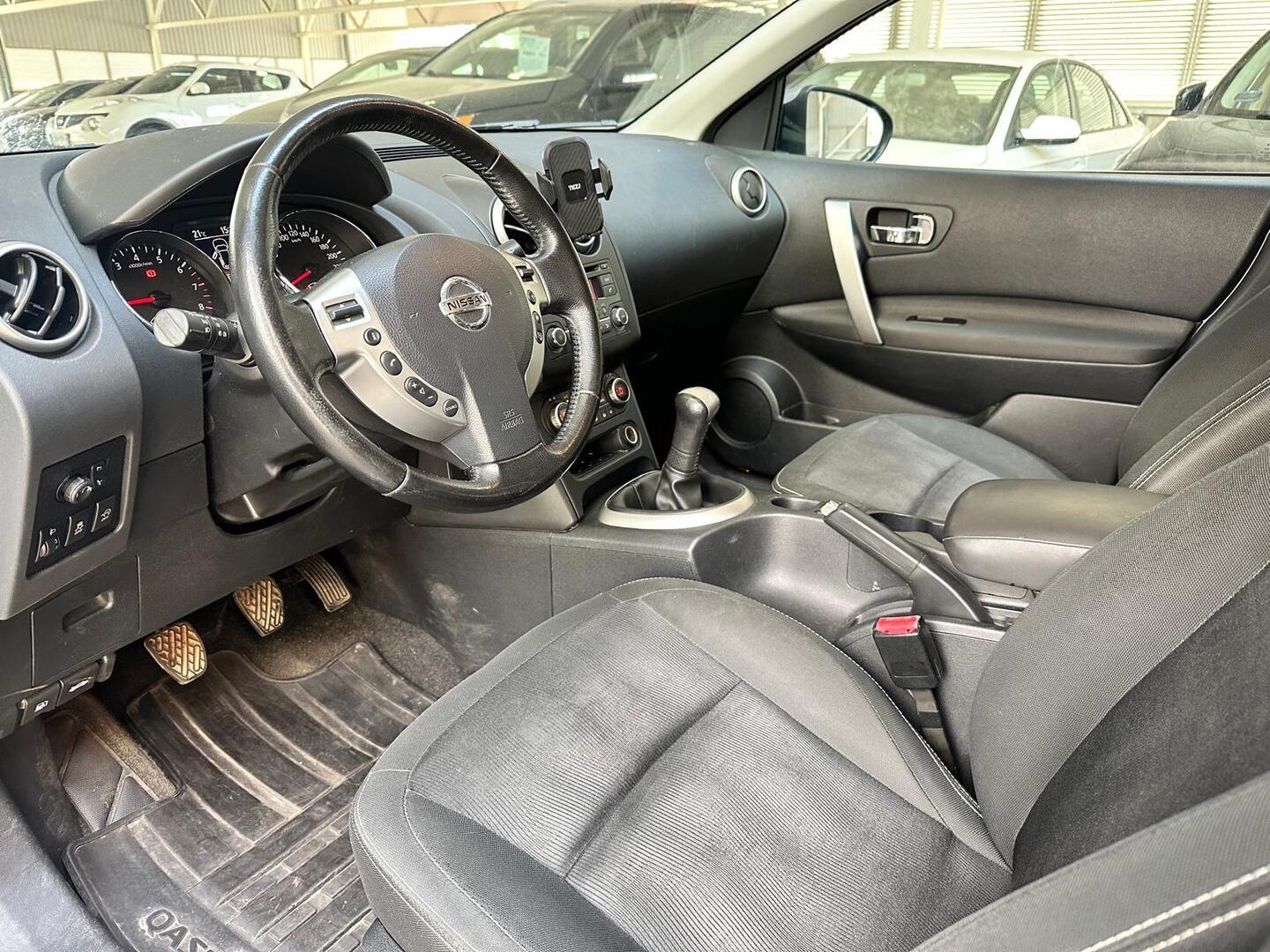 NISSAN Qashqai 2011
