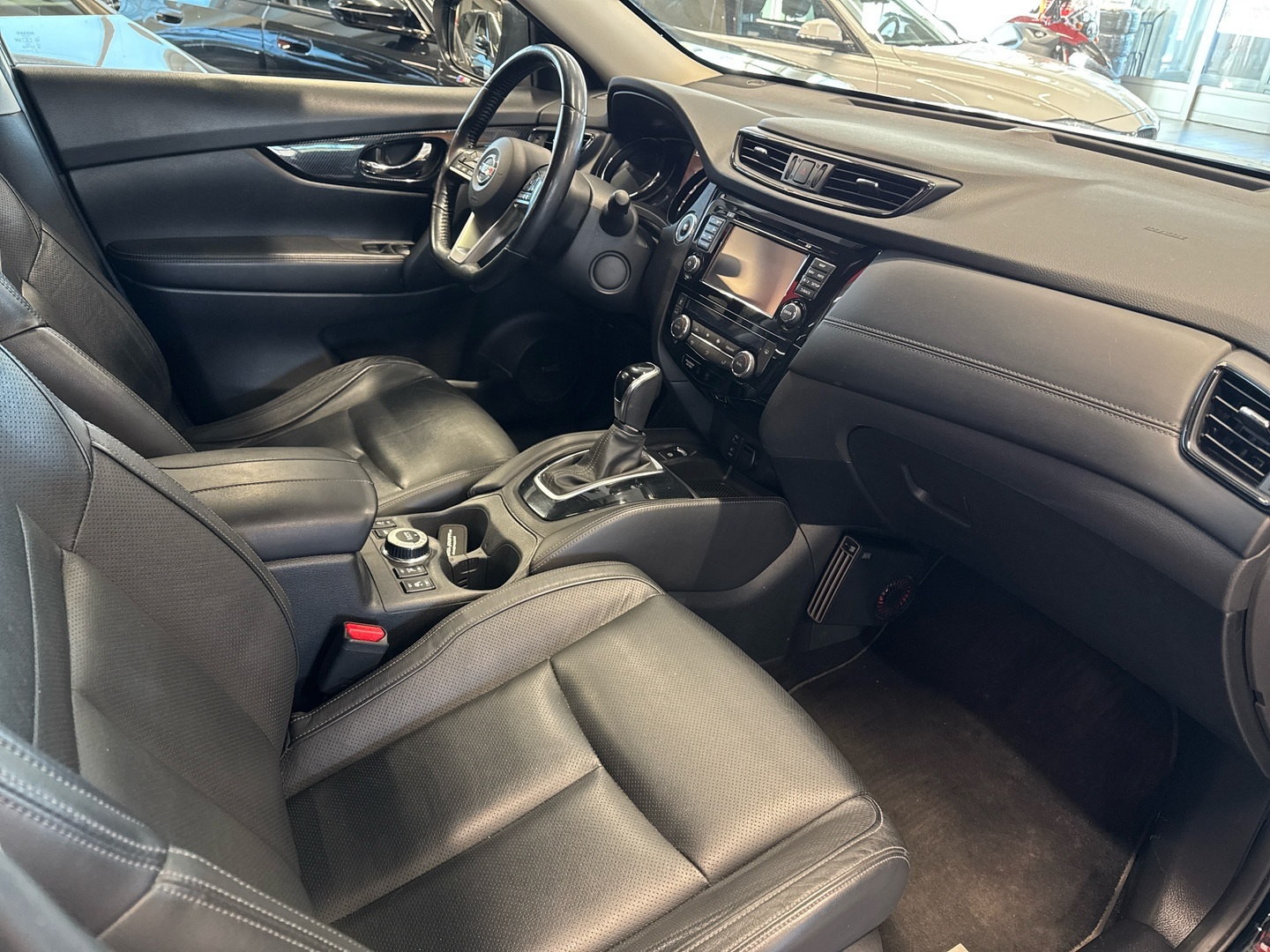 NISSAN X-Trail 2018