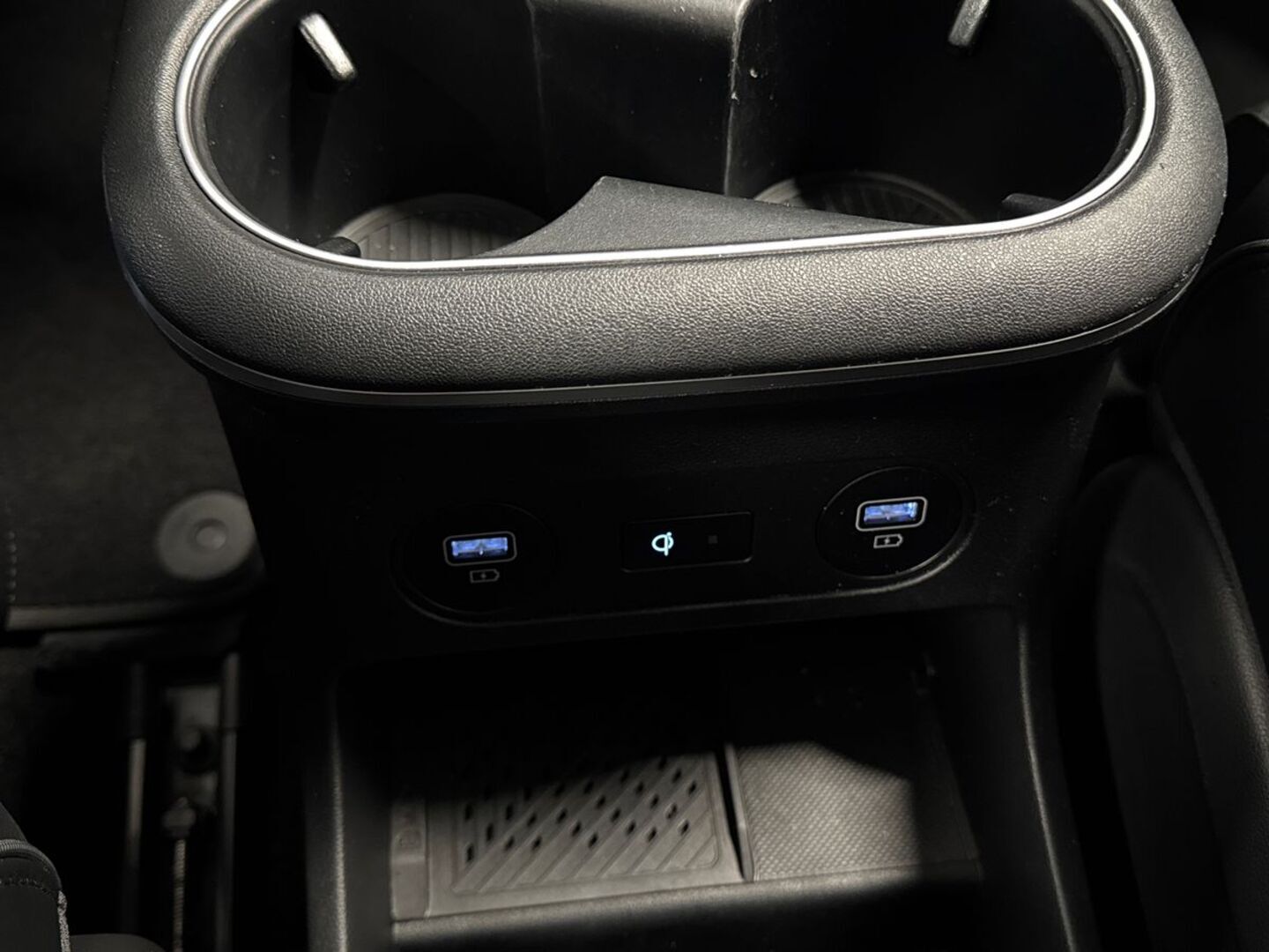 HYUNDAI IONIQ 5 28