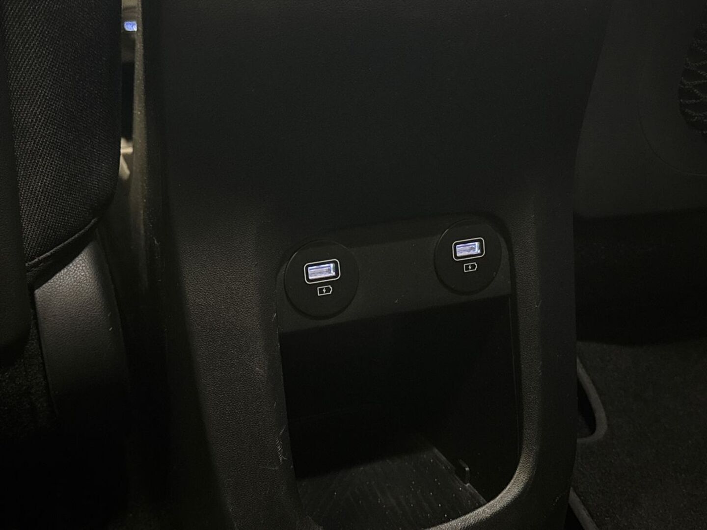 HYUNDAI IONIQ 5 36