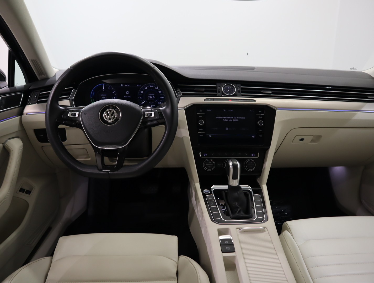 VOLKSWAGEN Passat 2018