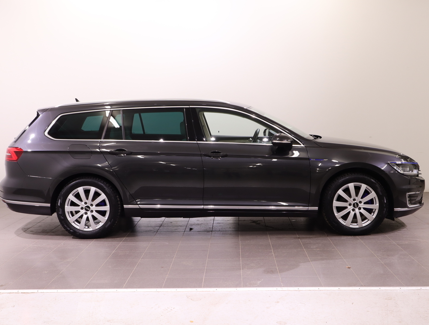 VOLKSWAGEN Passat 2018