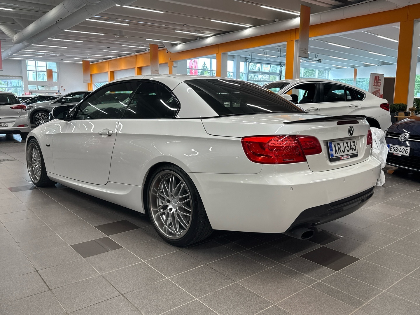 BMW 320 2011