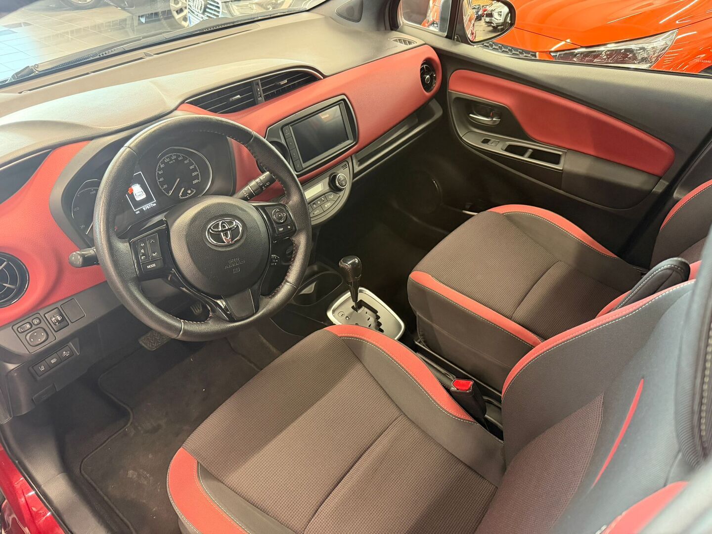 TOYOTA Yaris 2020