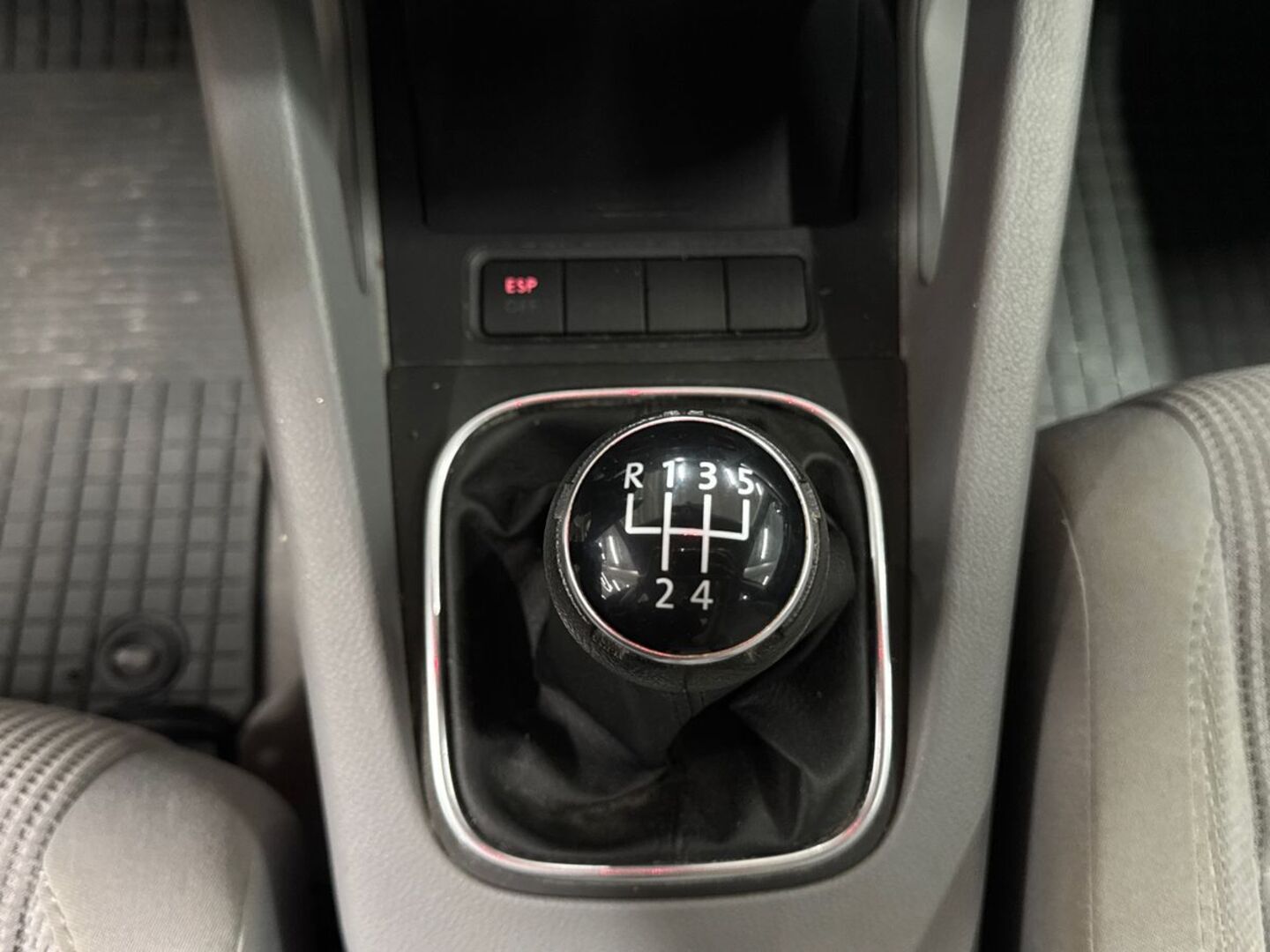 VOLKSWAGEN Jetta 2006