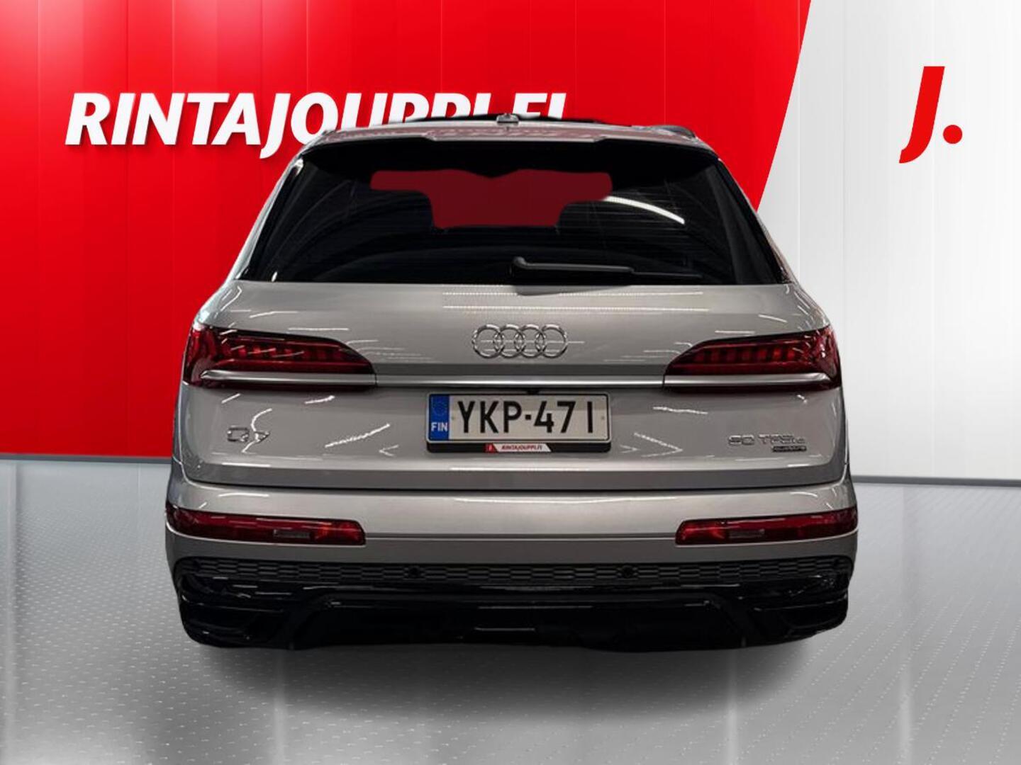 AUDI Q7 2021