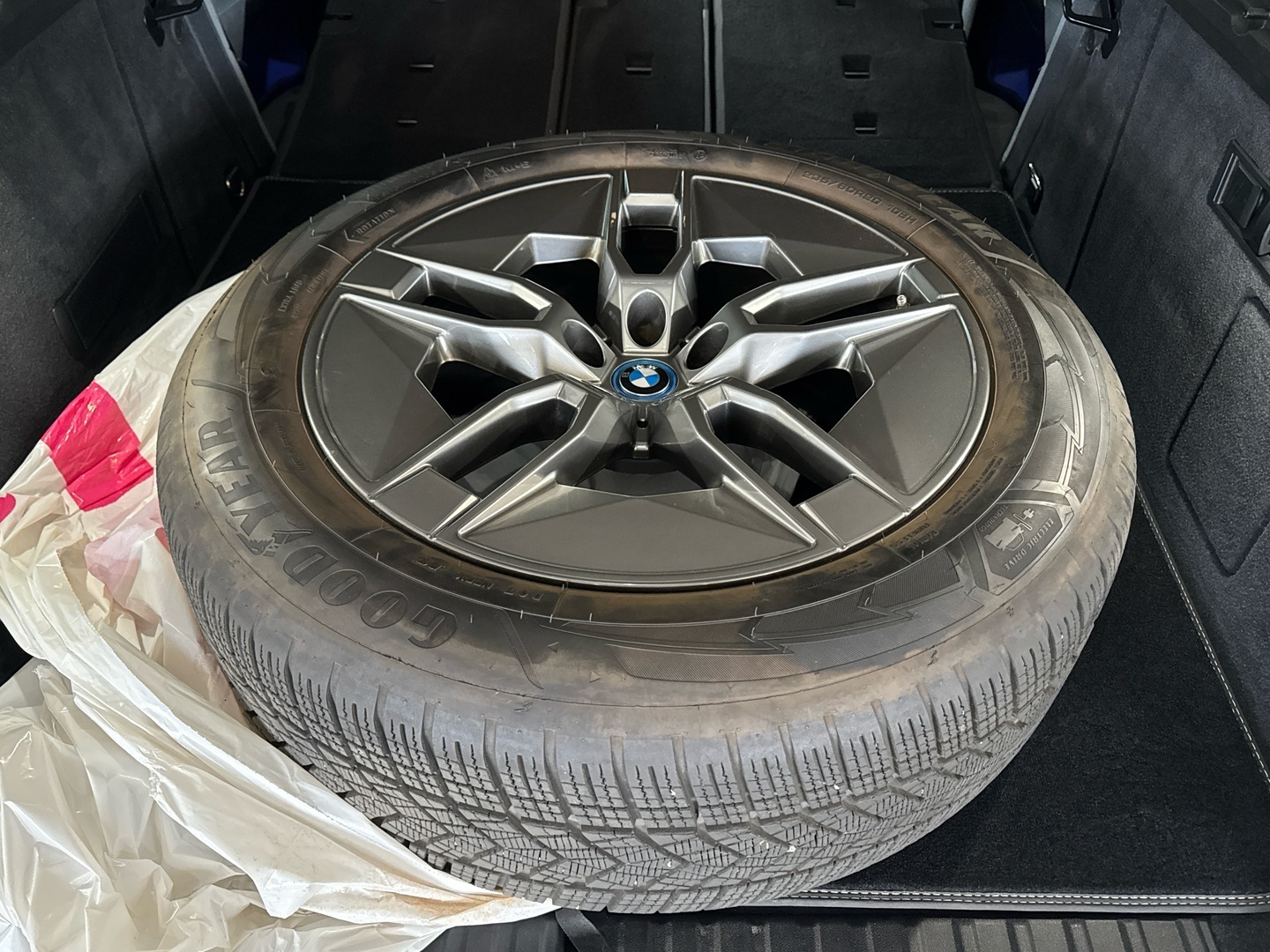 BMW iX 2023