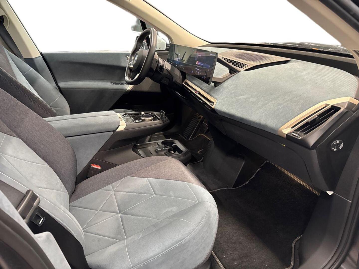 BMW iX 2023