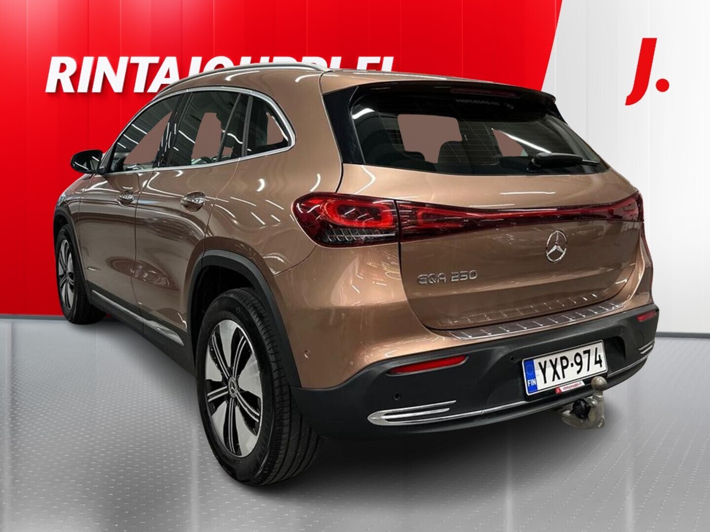 MERCEDES-BENZ EQA 2021