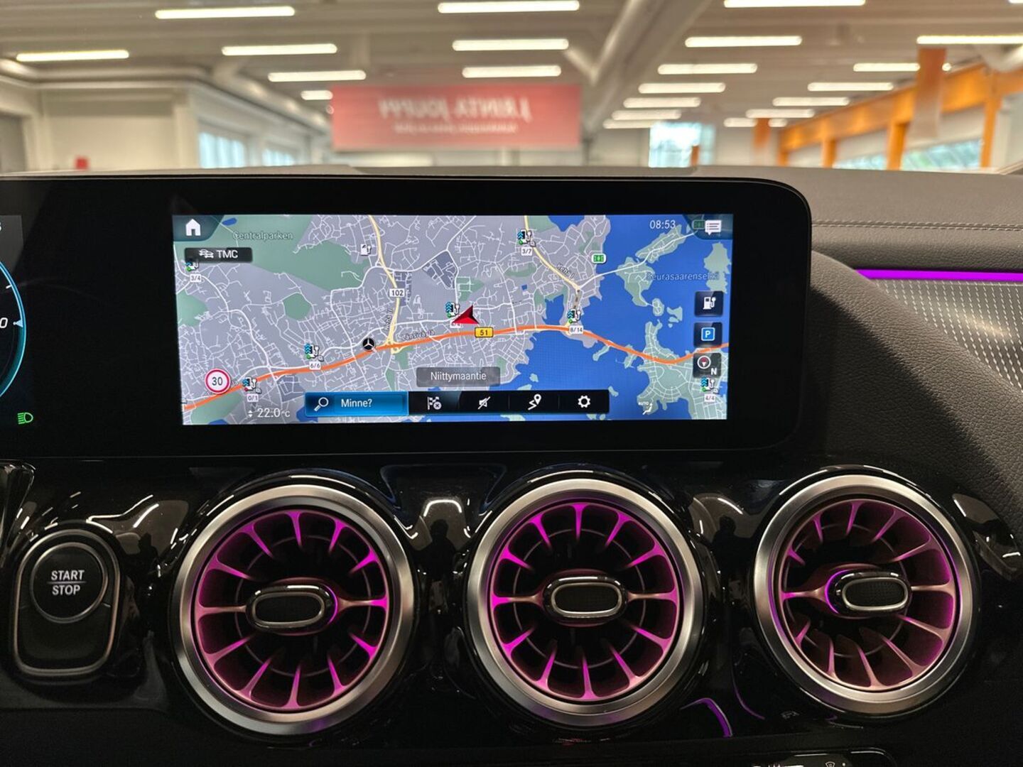 MERCEDES-BENZ EQA 2021
