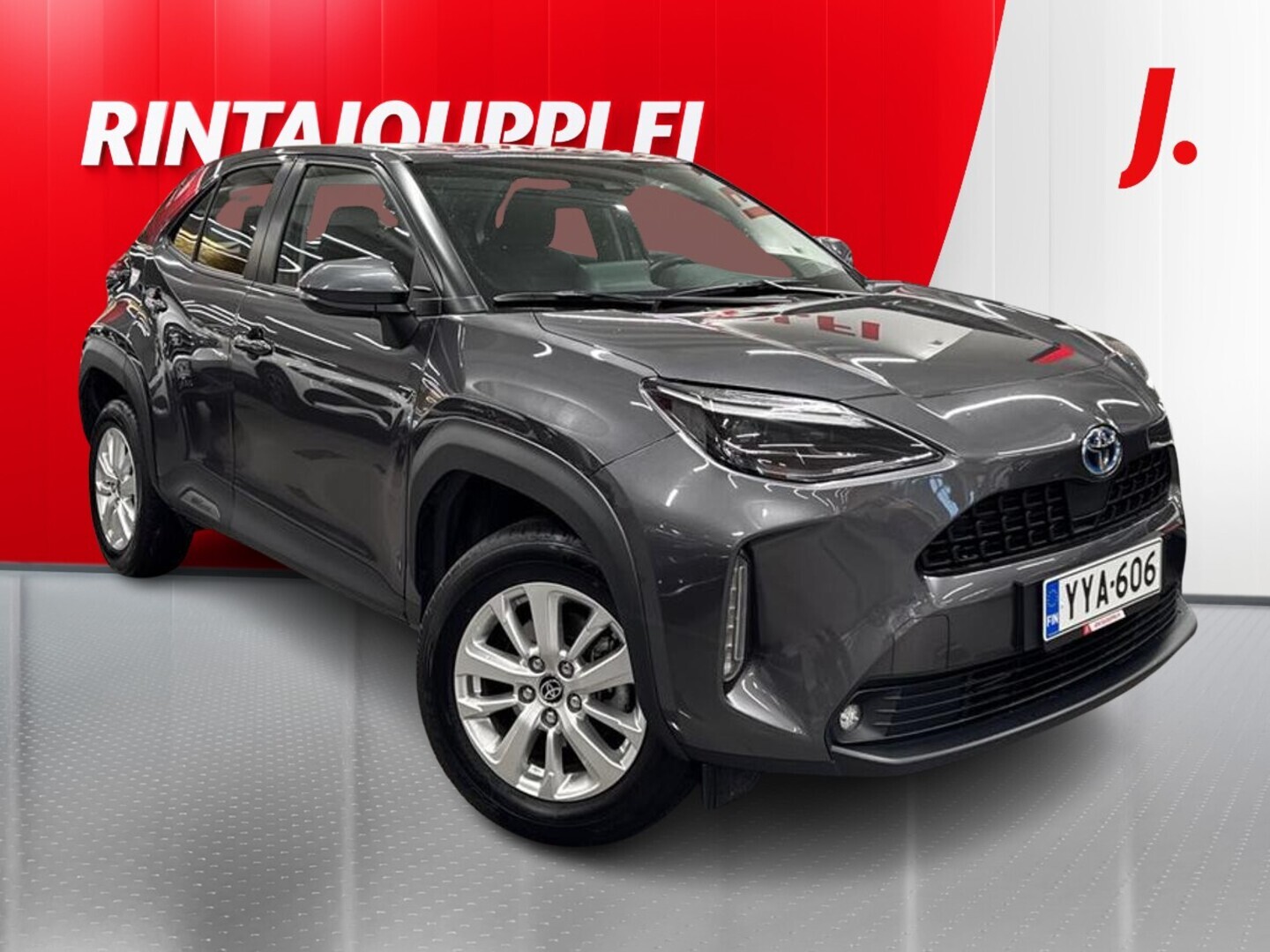 TOYOTA Yaris Cross 2