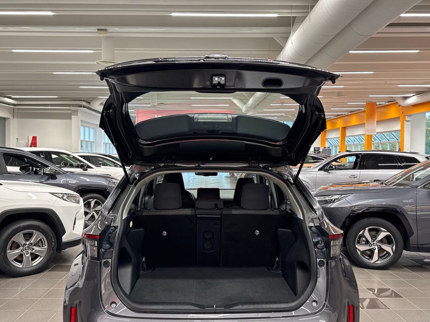 TOYOTA Yaris Cross 22