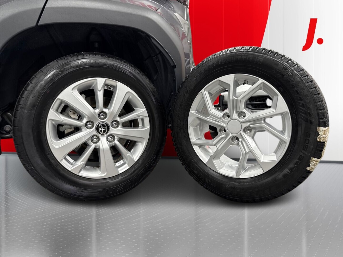 TOYOTA Yaris Cross 26