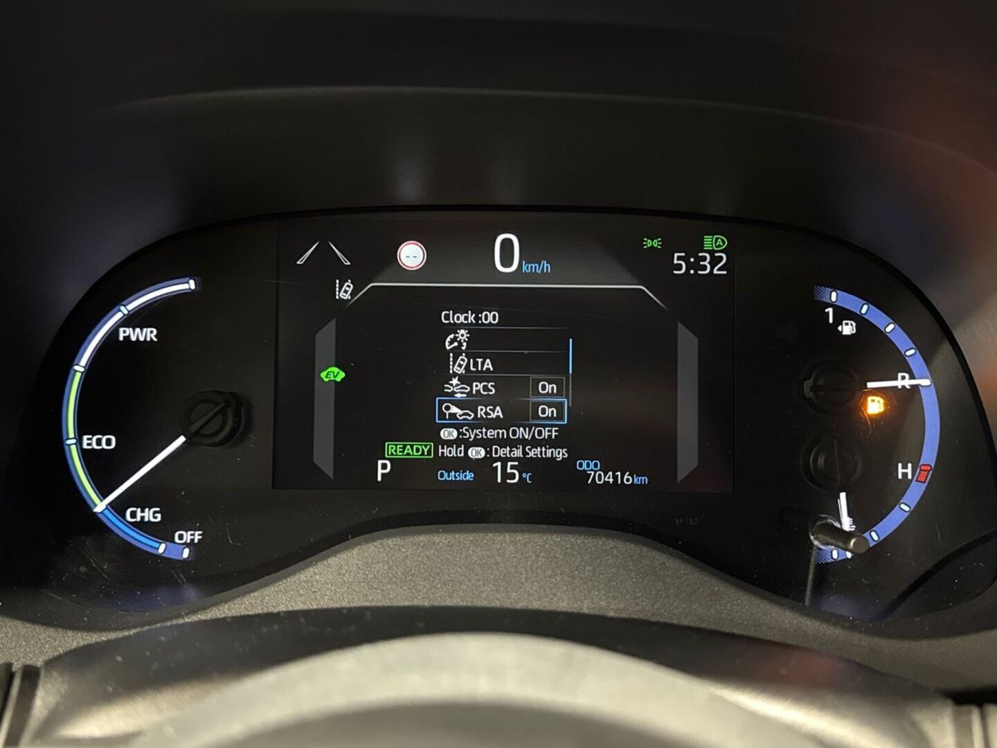 TOYOTA Yaris Cross 30