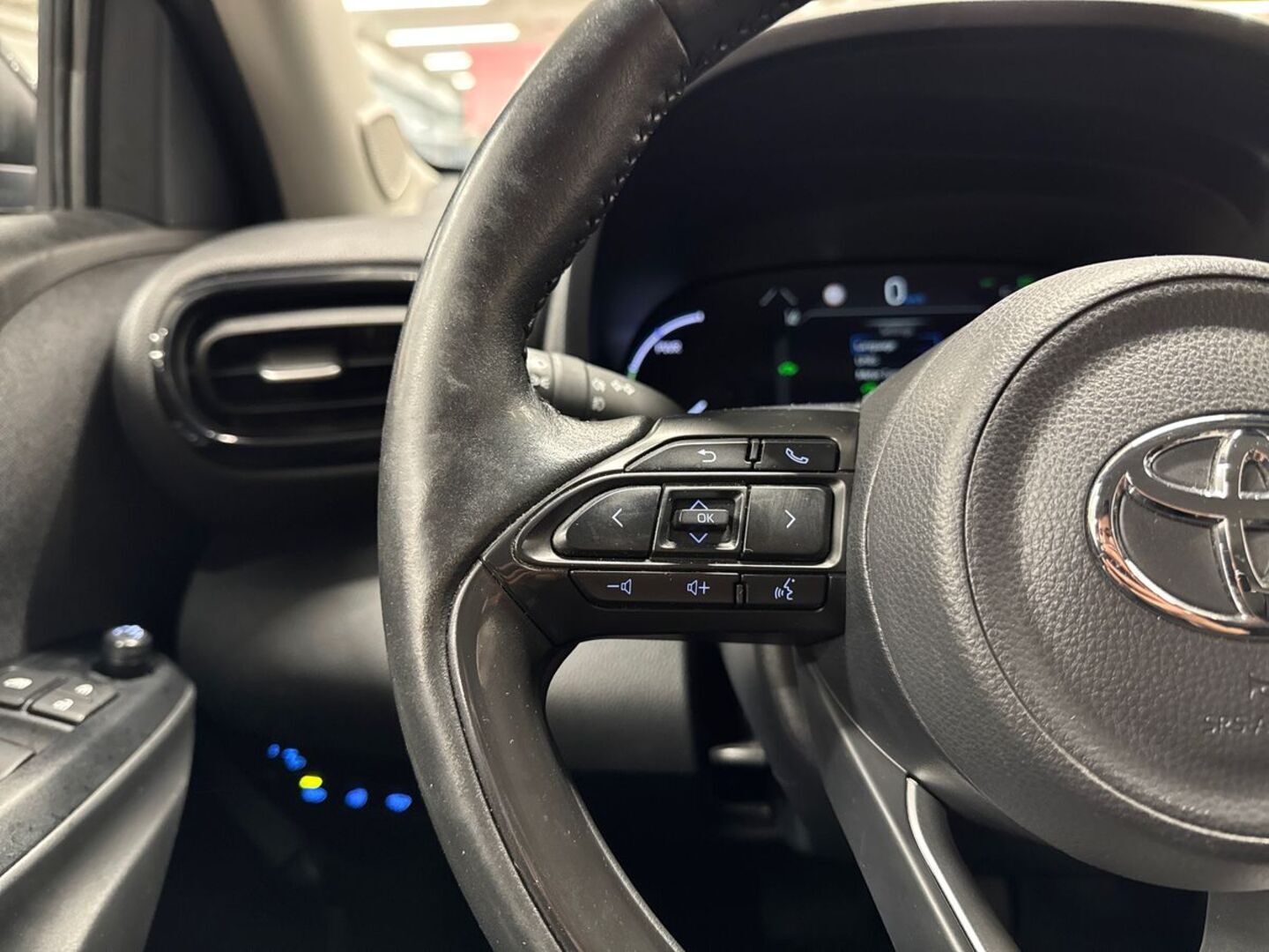 TOYOTA Yaris Cross 34